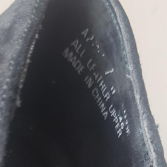 Perceptions Womens 7 Black Suede Leather Slip On Loafers Pointed Vtg Whimsigoth - Picture 7 of 8